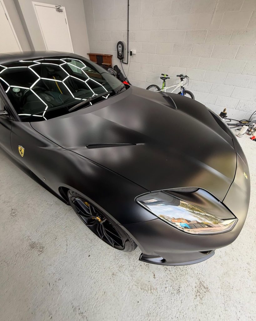 Ferrari Ceramic maintenance bonnetfront
